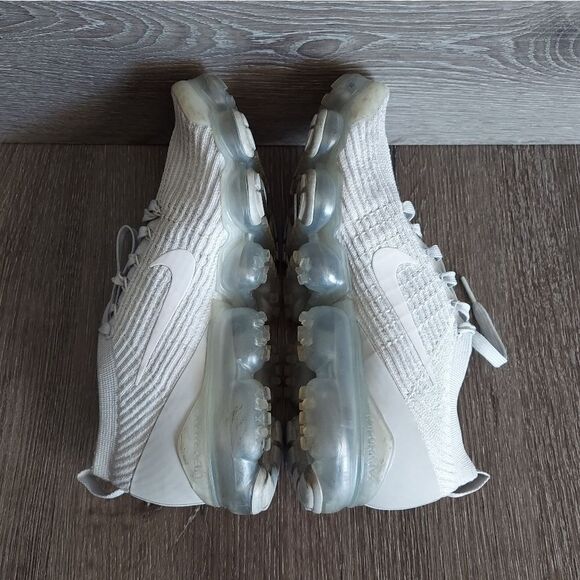 Nike Air VaporMax Flyknit 3 'Pure Platinum' - Mens 8.5 - Picture 7 of 10